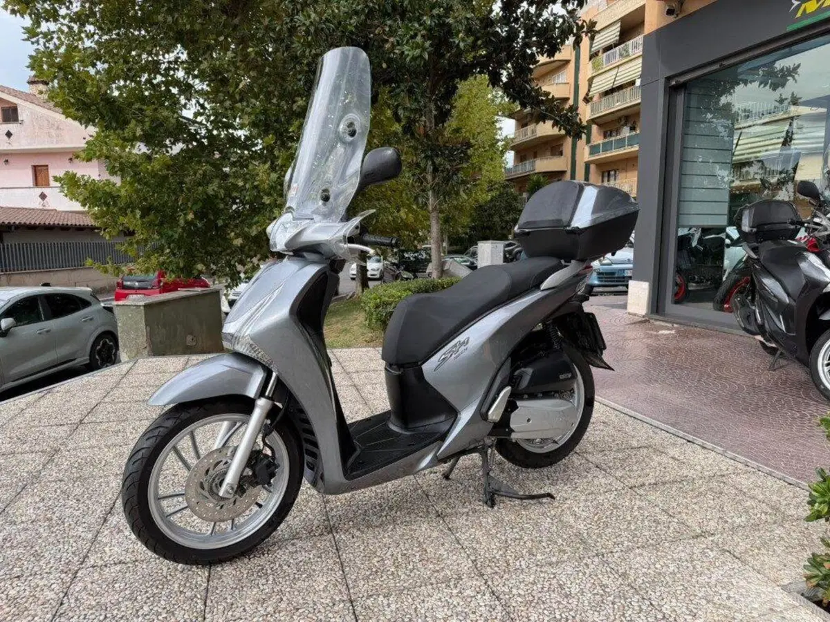 Honda SH 150i ABS (2013 - 16) (2)
