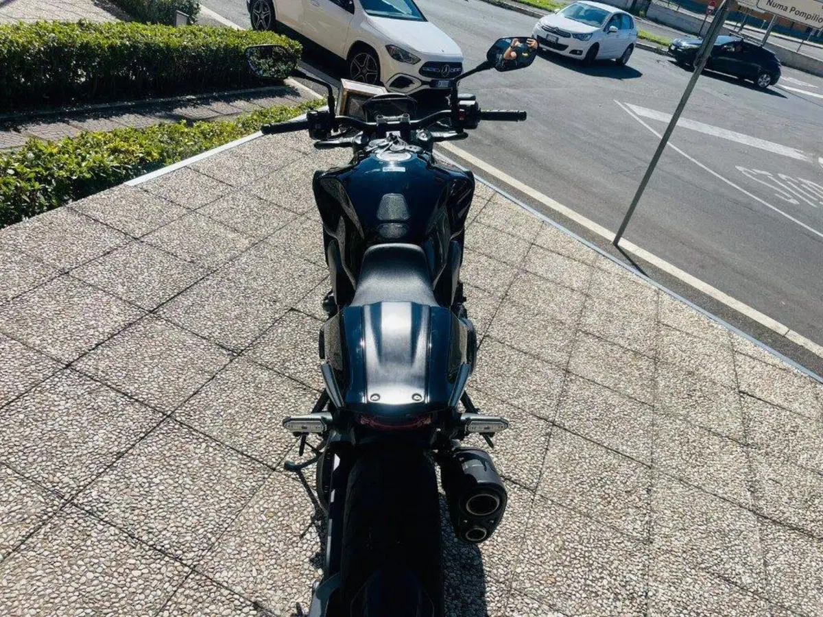 Honda CB 1000 R (2021 - 25) (3)