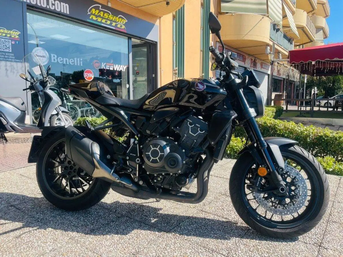 Honda CB 1000 R (2021 - 25) (2)