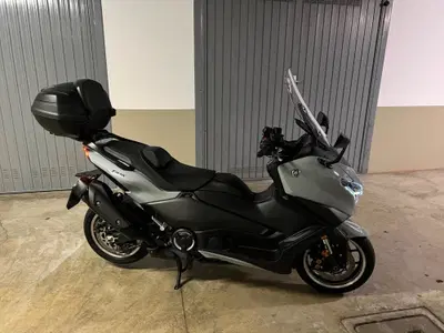 Yamaha T-Max 560 Tech Max (2025 - 26) usata