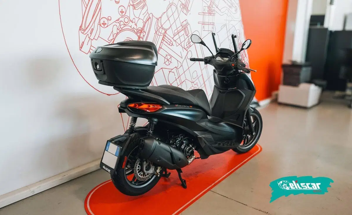 Piaggio Beverly 300 S ABS-ASR (2021 - 25) (4)
