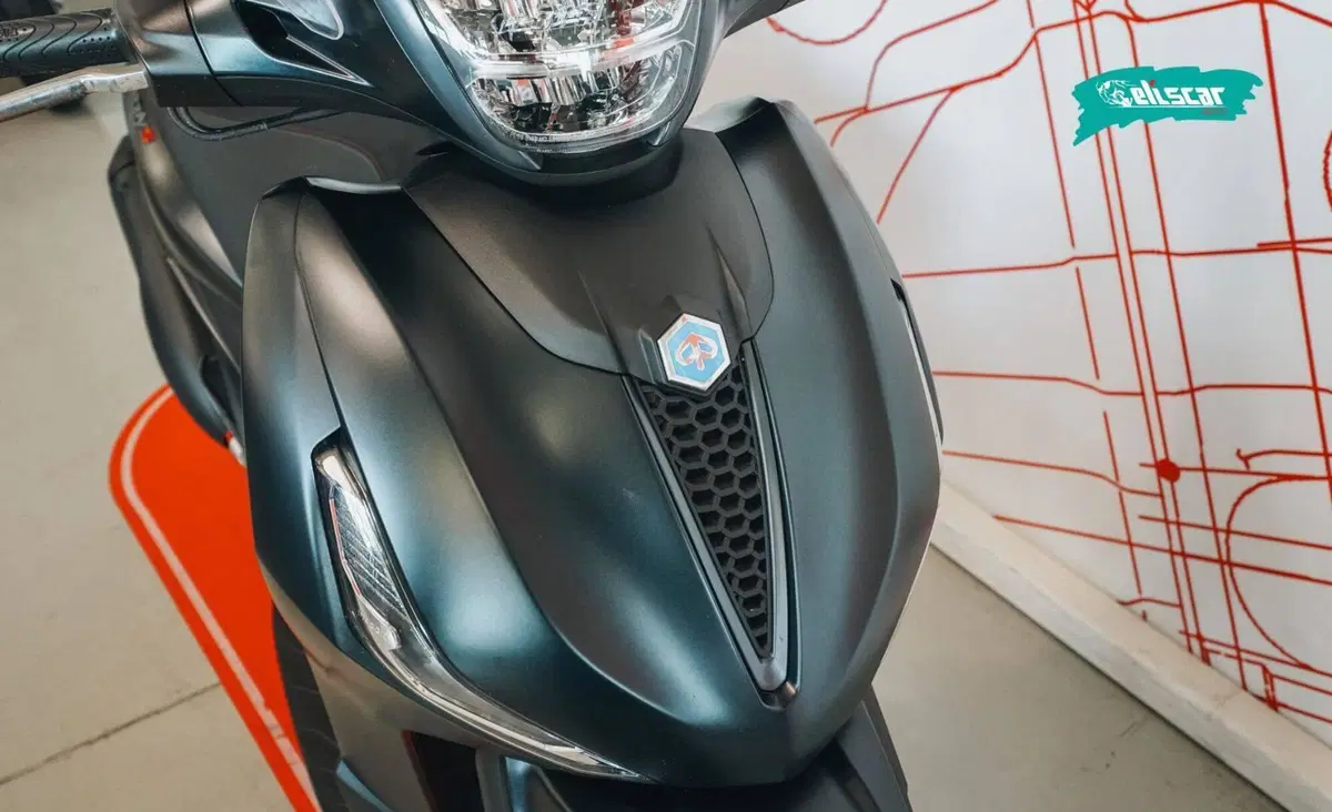 Piaggio Beverly 300 S ABS-ASR (2021 - 25) (10)