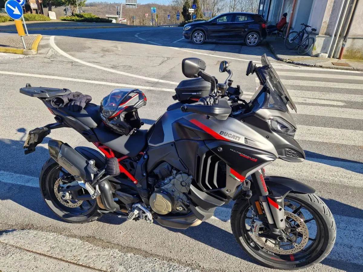 Ducati Multistrada V4 S Grand Tour (2024) (4)