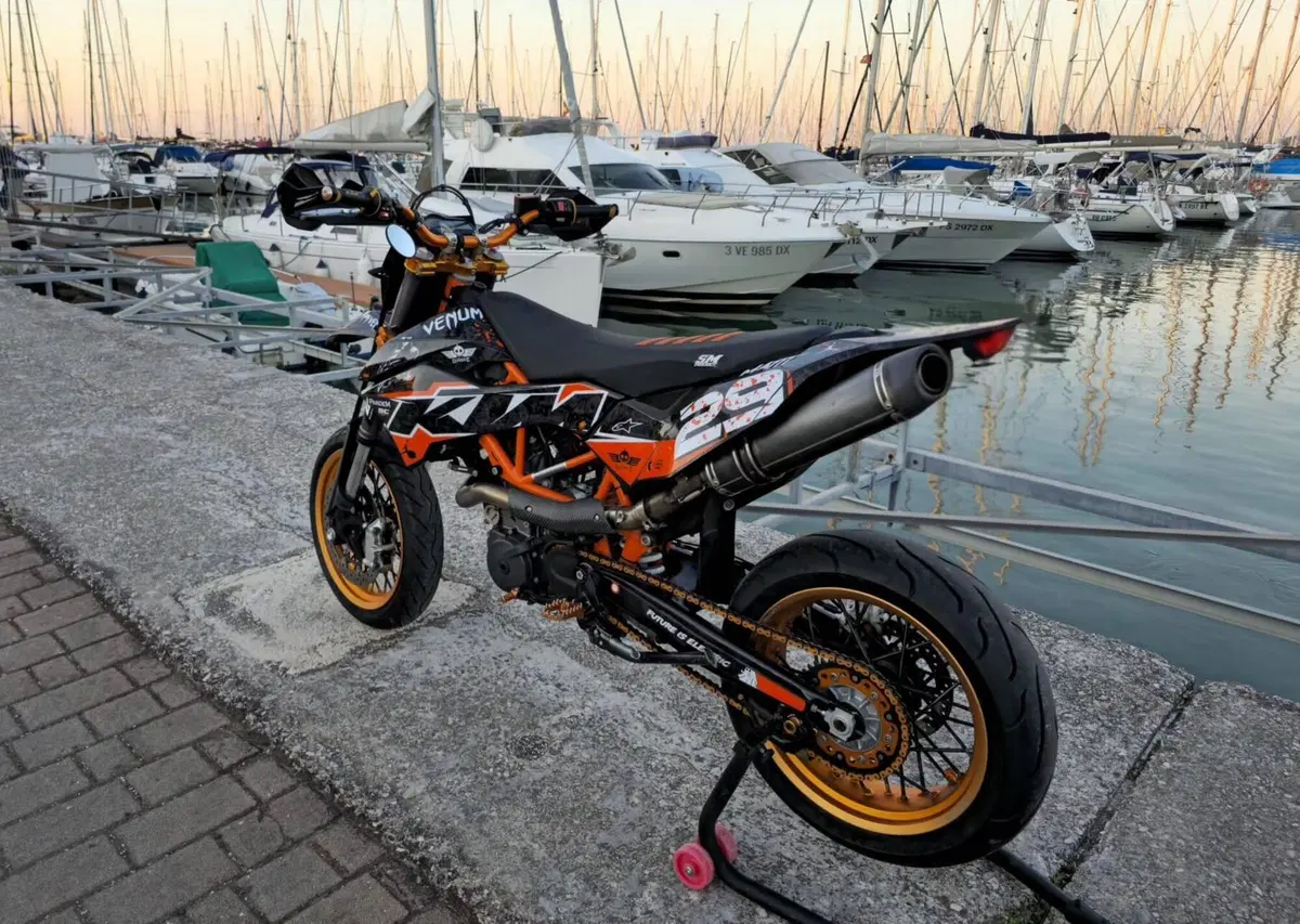 KTM 690 SMC R (2019 - 20) (2)