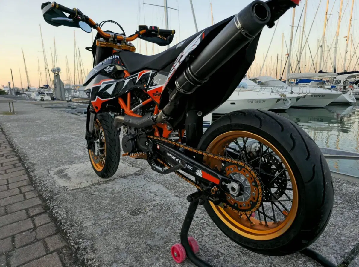 KTM 690 SMC R (2019 - 20) (8)