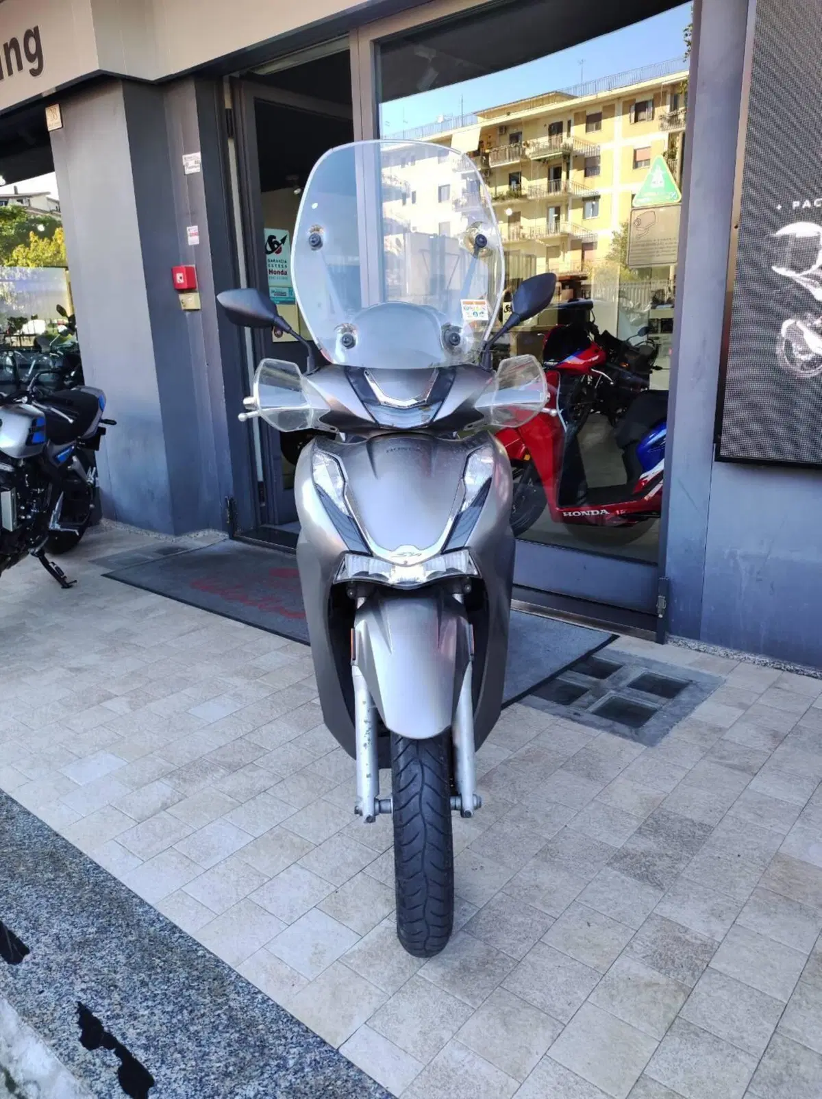 Honda SH 350 (2021 - 24) (2)