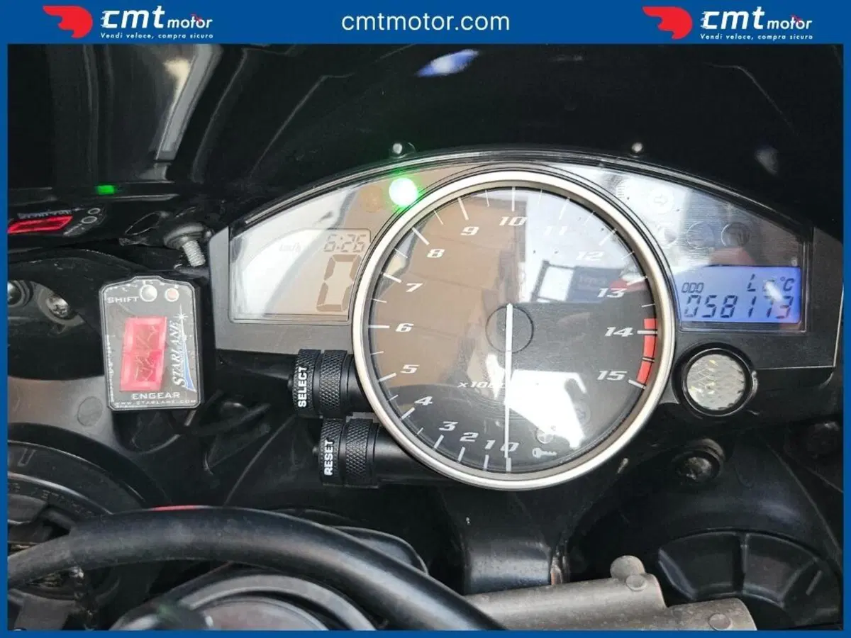 Yamaha YZF R1 (2004 - 05) (5)