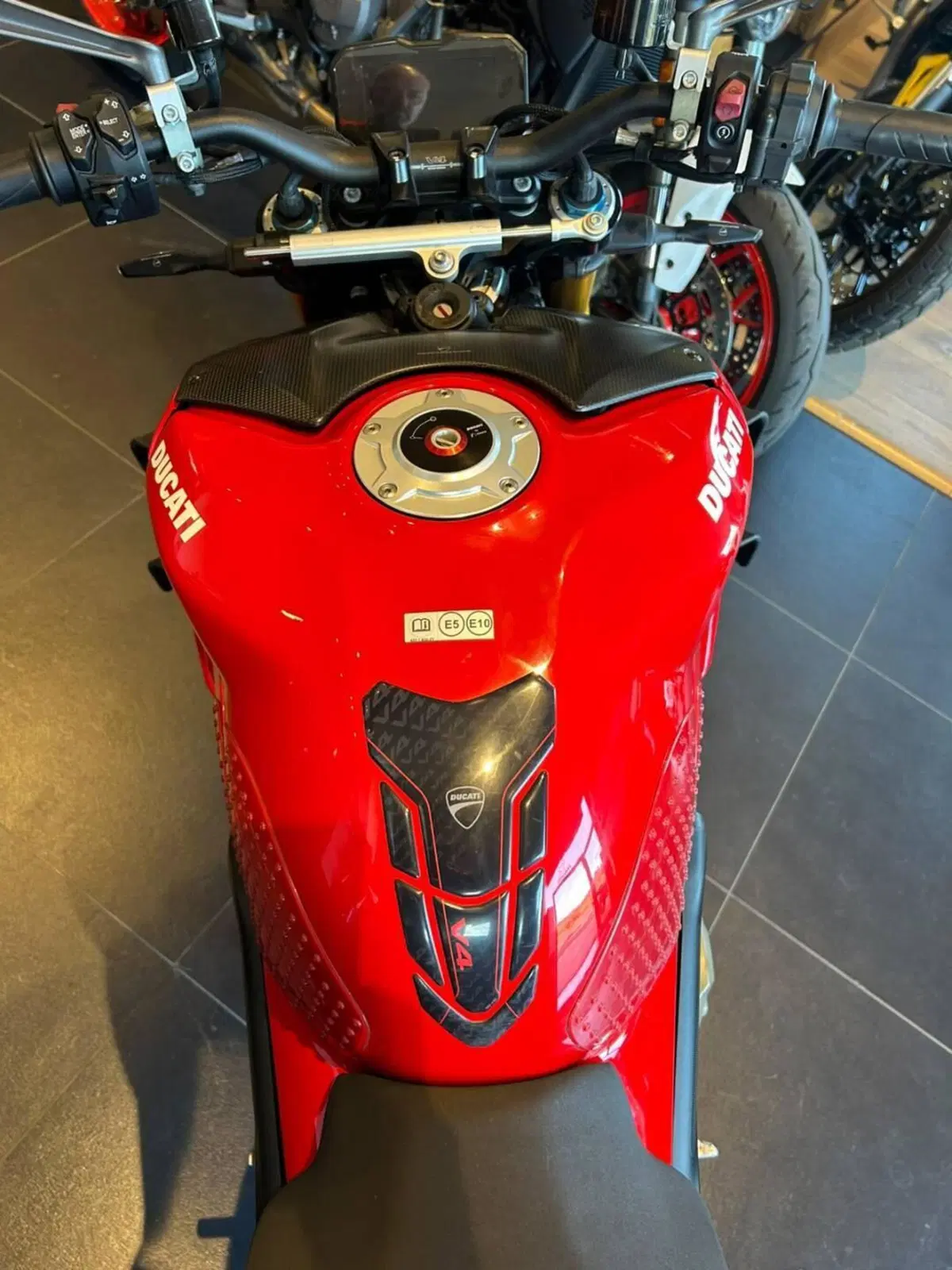 Ducati Streetfighter V4 1100 S (2020) (16)