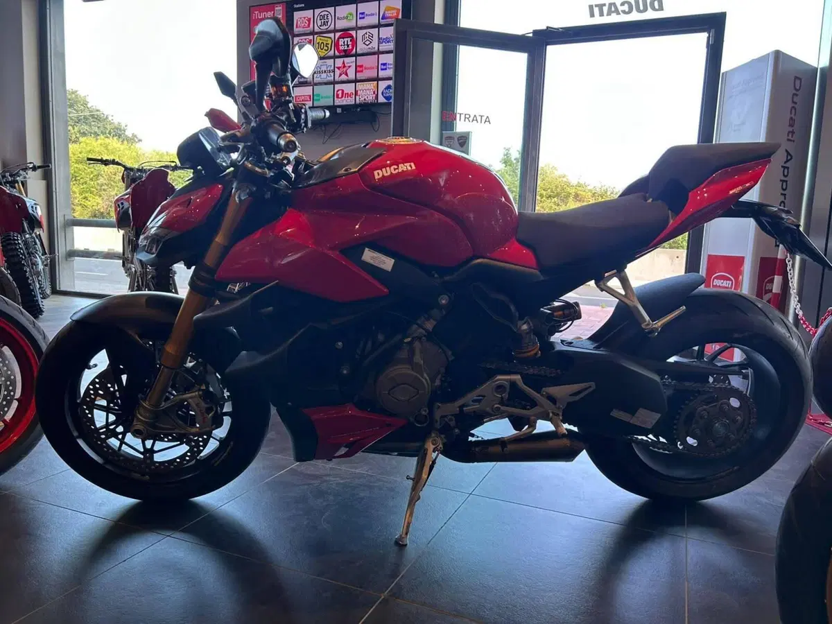 Ducati Streetfighter V4 1100 S (2020) (9)