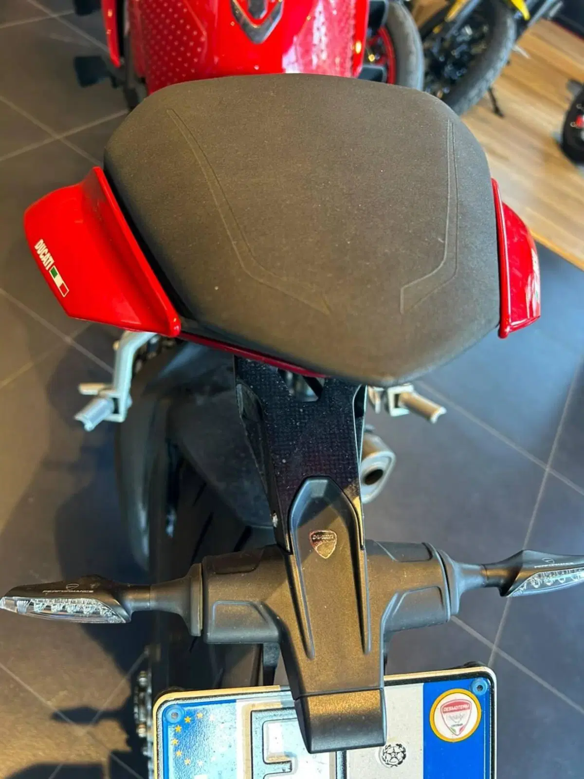 Ducati Streetfighter V4 1100 S (2020) (19)