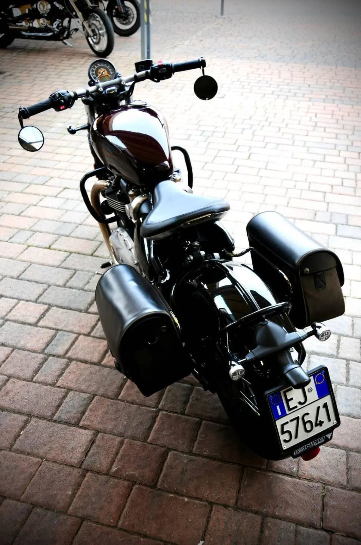 Triumph Bonneville Bobber 1200 (2017 - 20) (8)