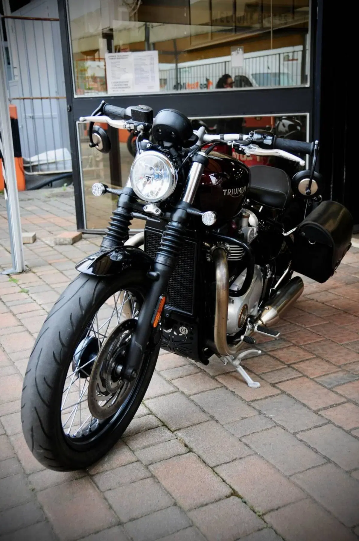 Triumph Bonneville Bobber 1200 (2017 - 20) (10)
