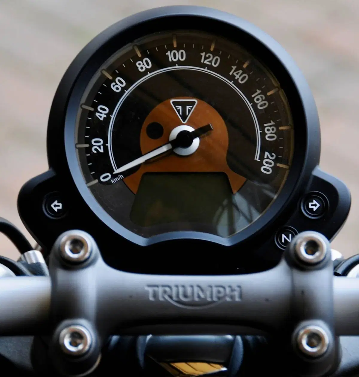 Triumph Bonneville Bobber 1200 (2017 - 20) (13)