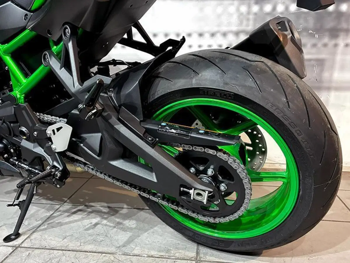 Kawasaki Z H2 SE (2025 - 26) (6)