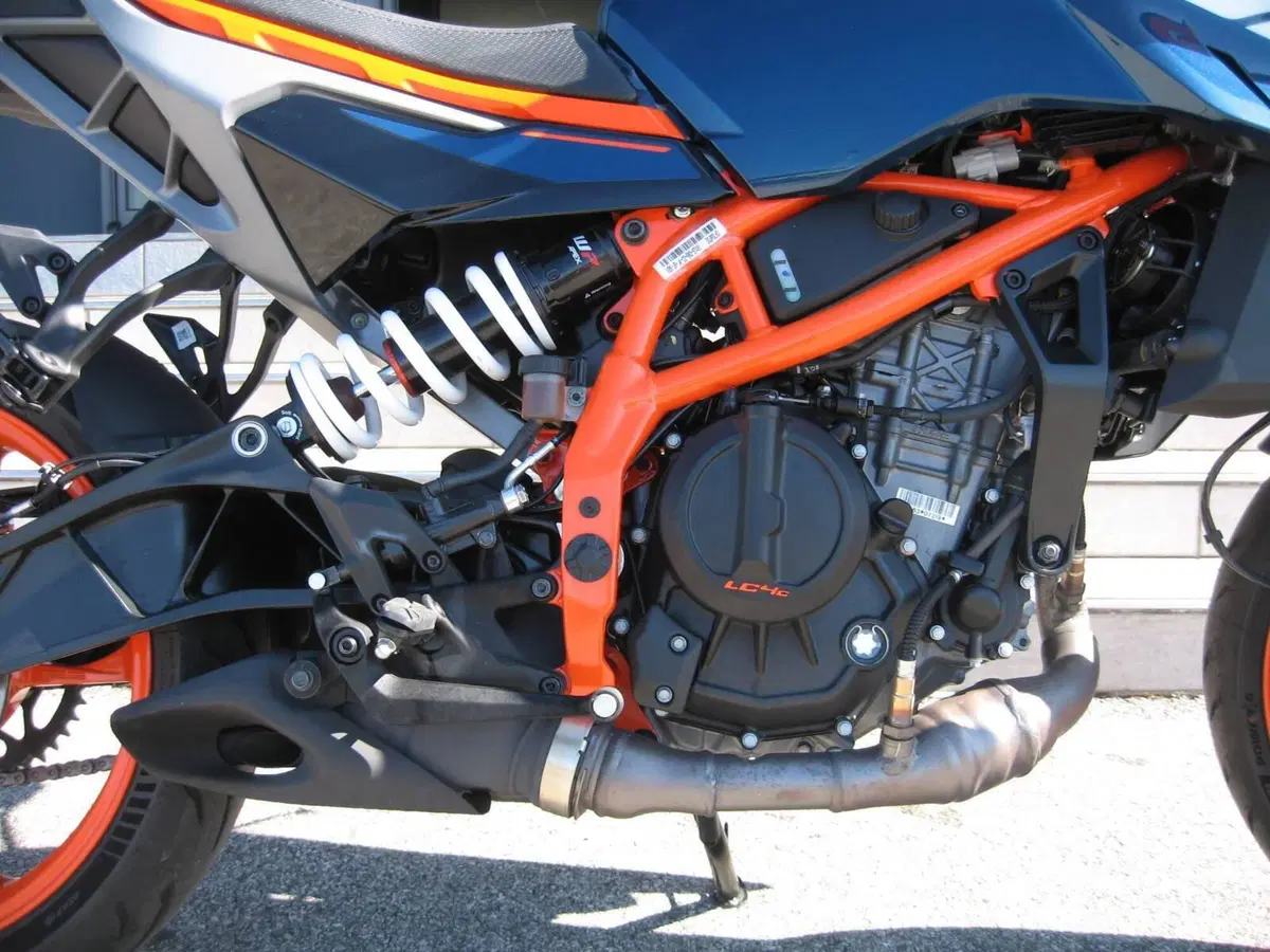 KTM 390 Duke (2024 - 25) (3)