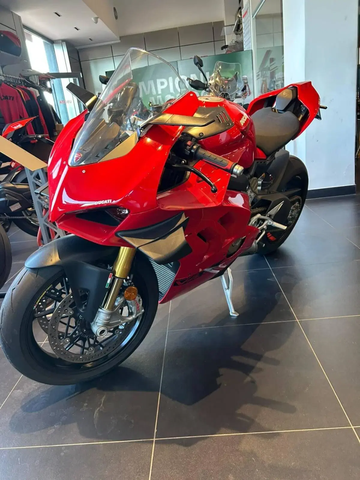 Ducati Panigale V4 S 1100 (2020) (3)