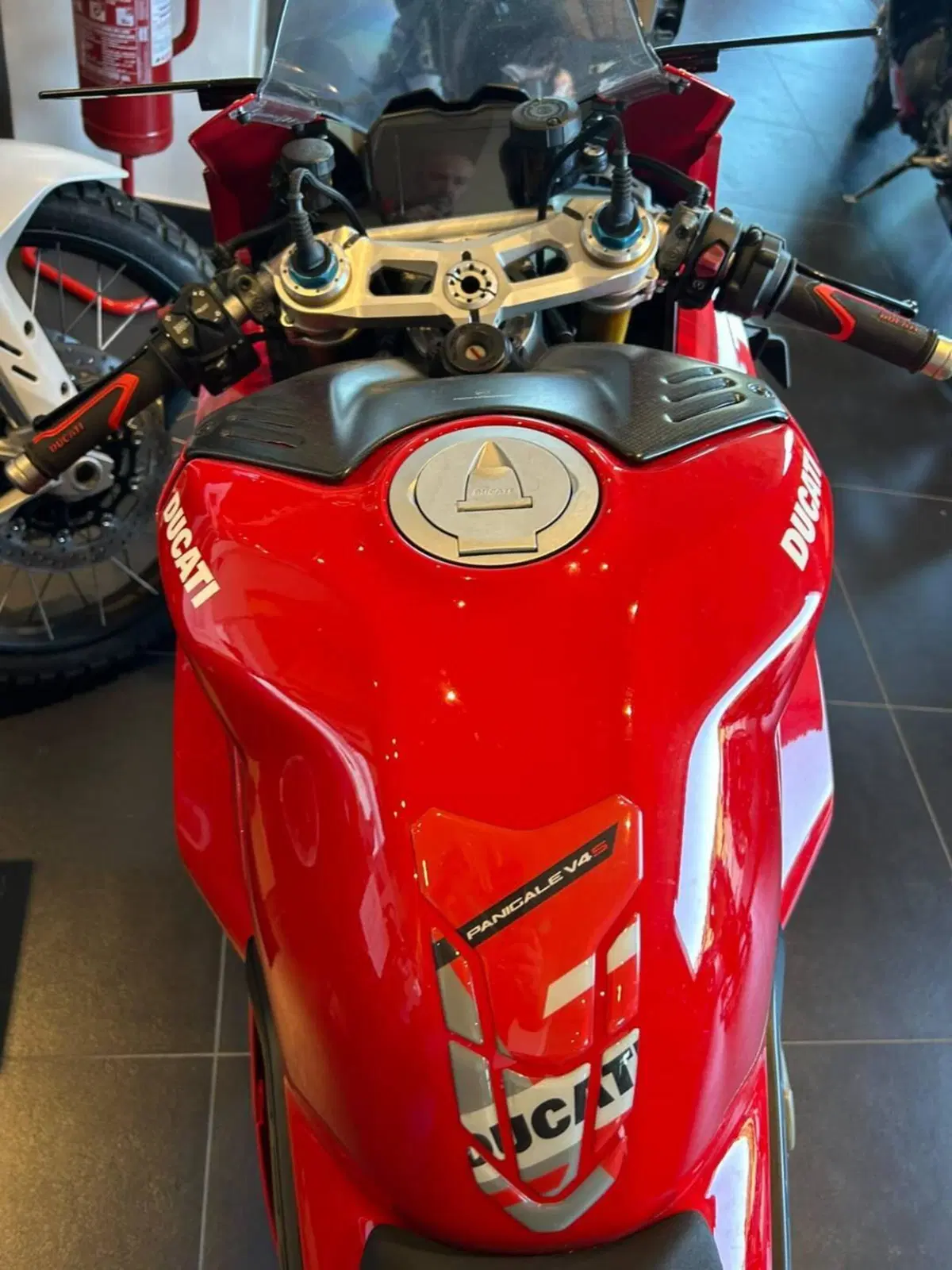 Ducati Panigale V4 S 1100 (2020) (11)