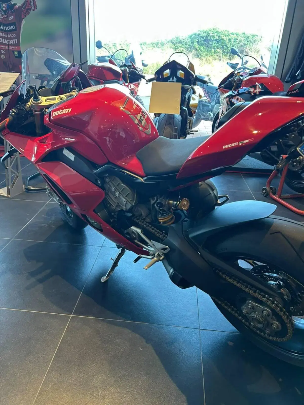 Ducati Panigale V4 S 1100 (2020) (7)