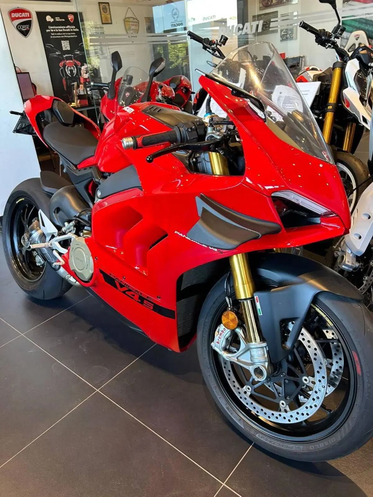 Ducati Panigale V4 S 1100 (2020) (8)