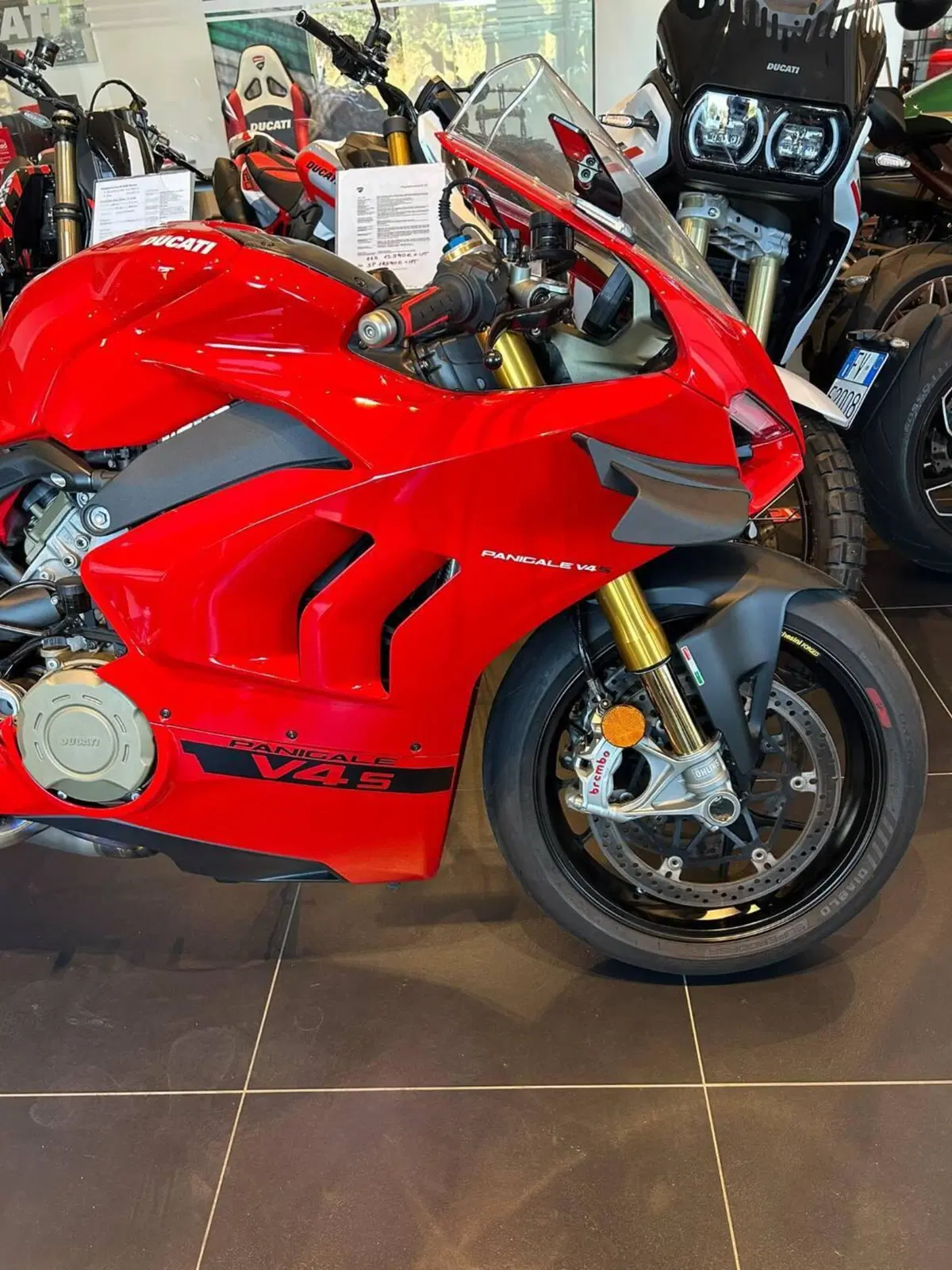 Ducati Panigale V4 S 1100 (2020) (6)