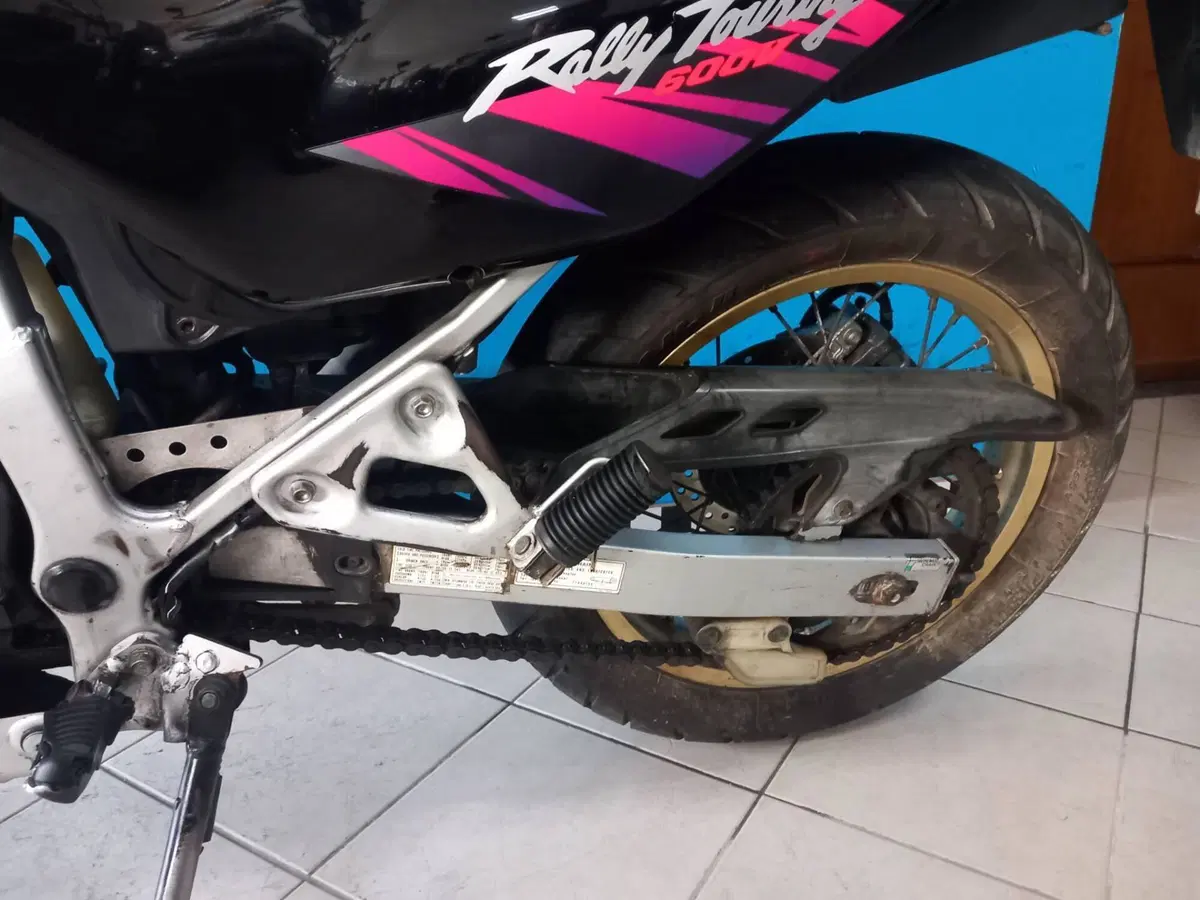 Honda TRANSALP 600 (13)