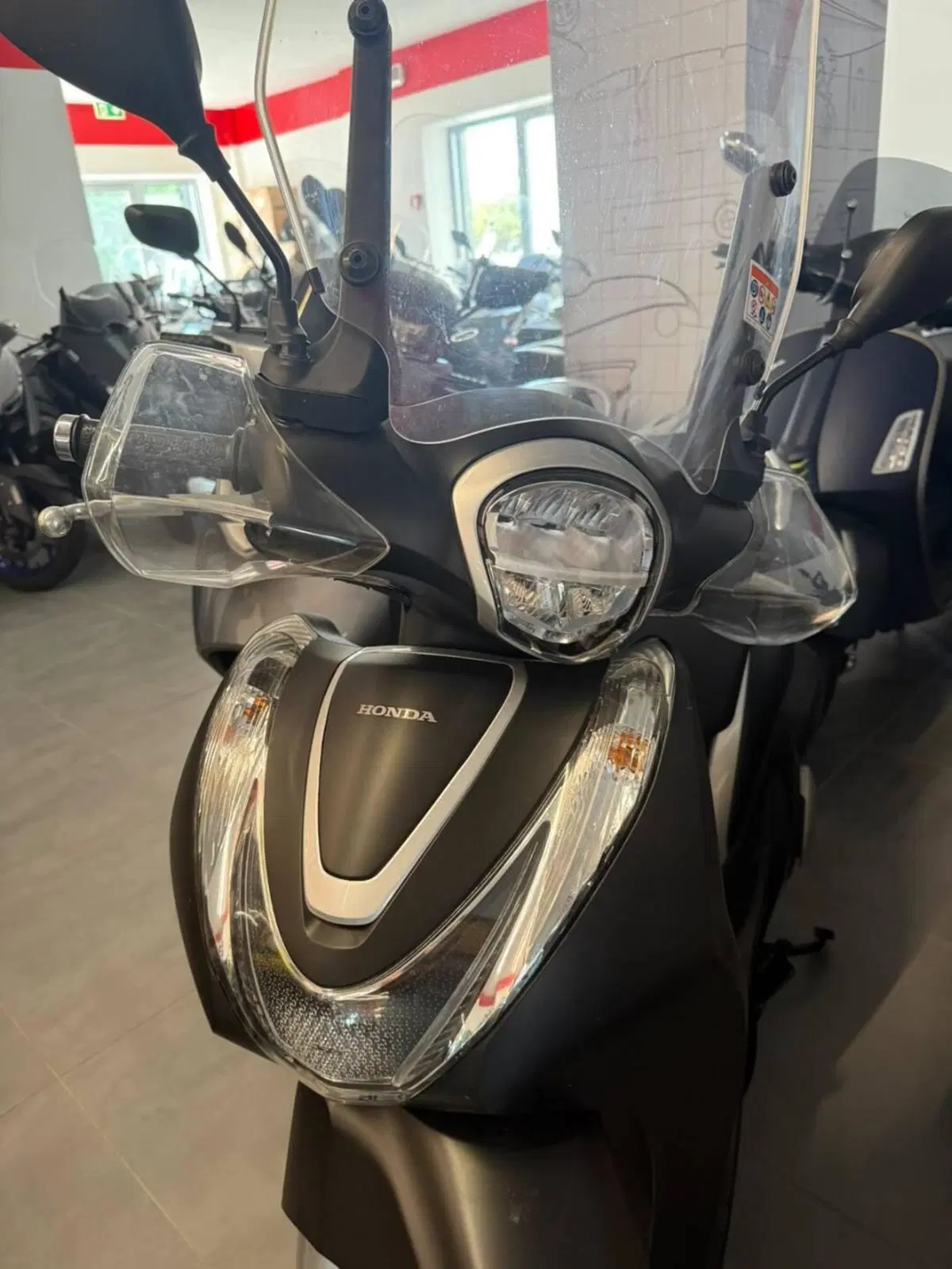 Honda SH 125 Mode (2024 - 26) (5)
