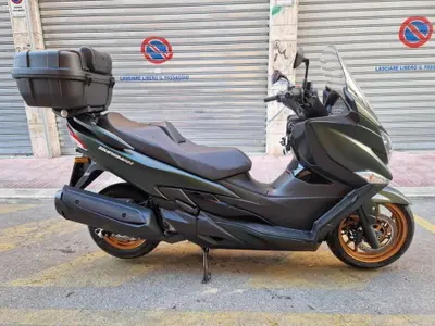 Suzuki Burgman 400 (2025 - 26) usata