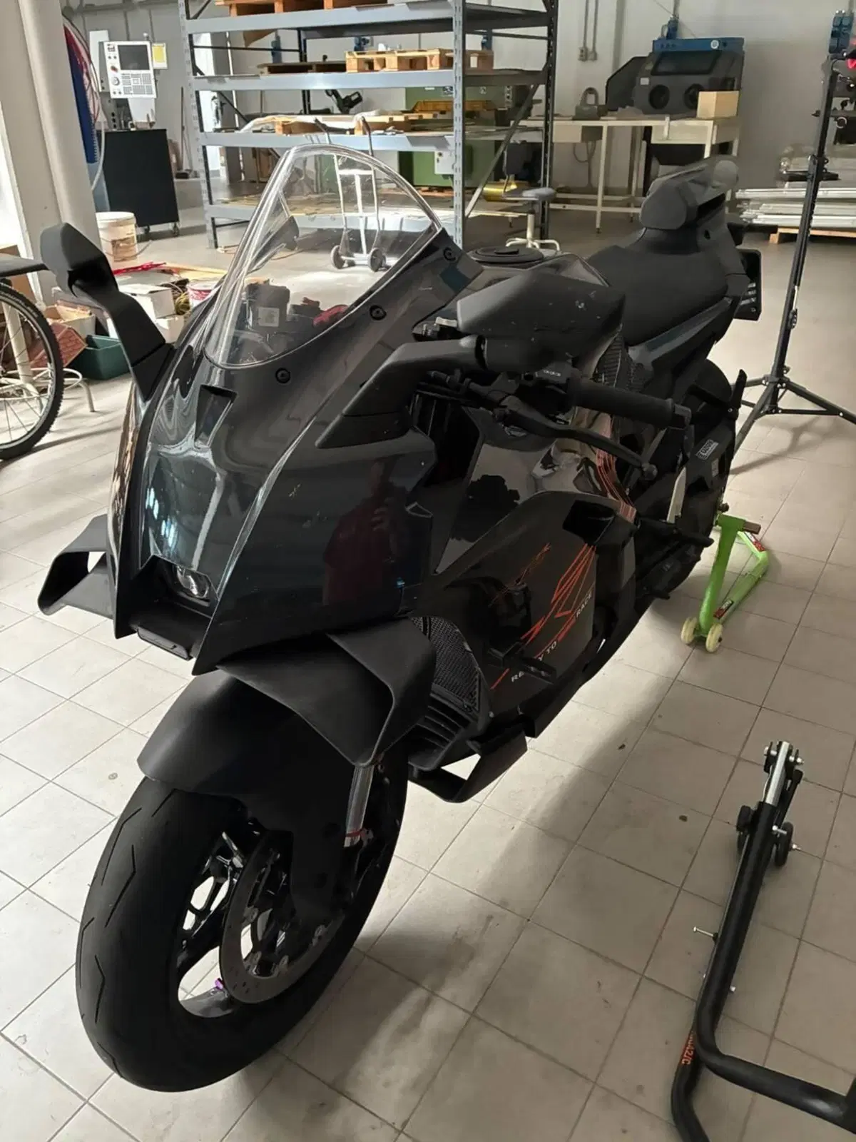 KTM 990 RC R (2026) (2)