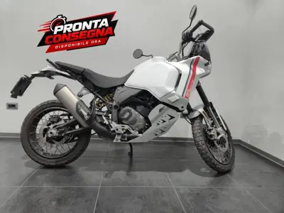 Ducati DesertX (2022 - 25) usata