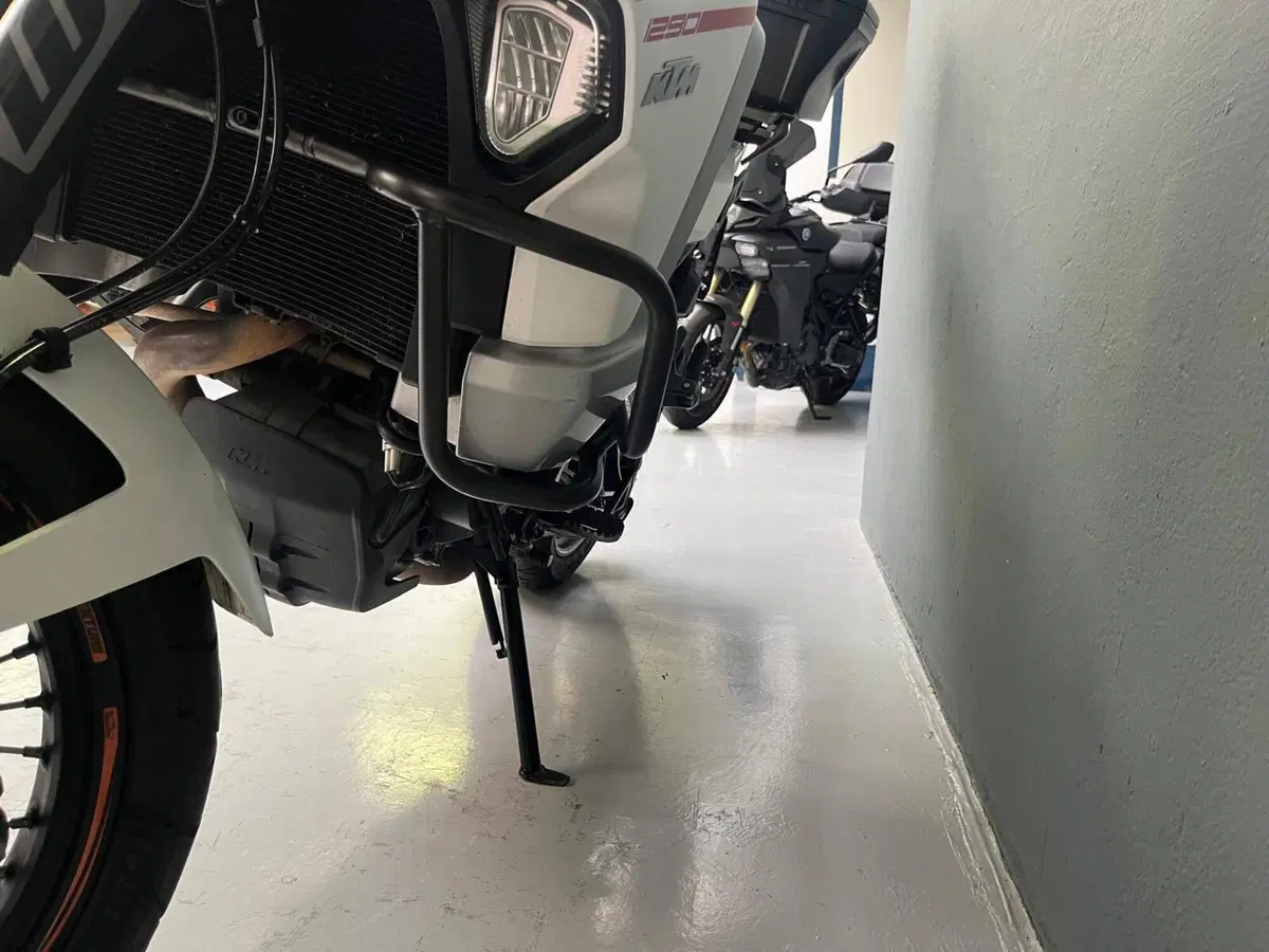 KTM 1290 Super Adventure T (2017) (8)