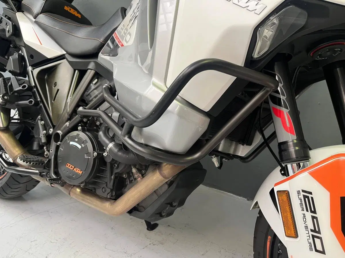 KTM 1290 Super Adventure T (2017) (7)