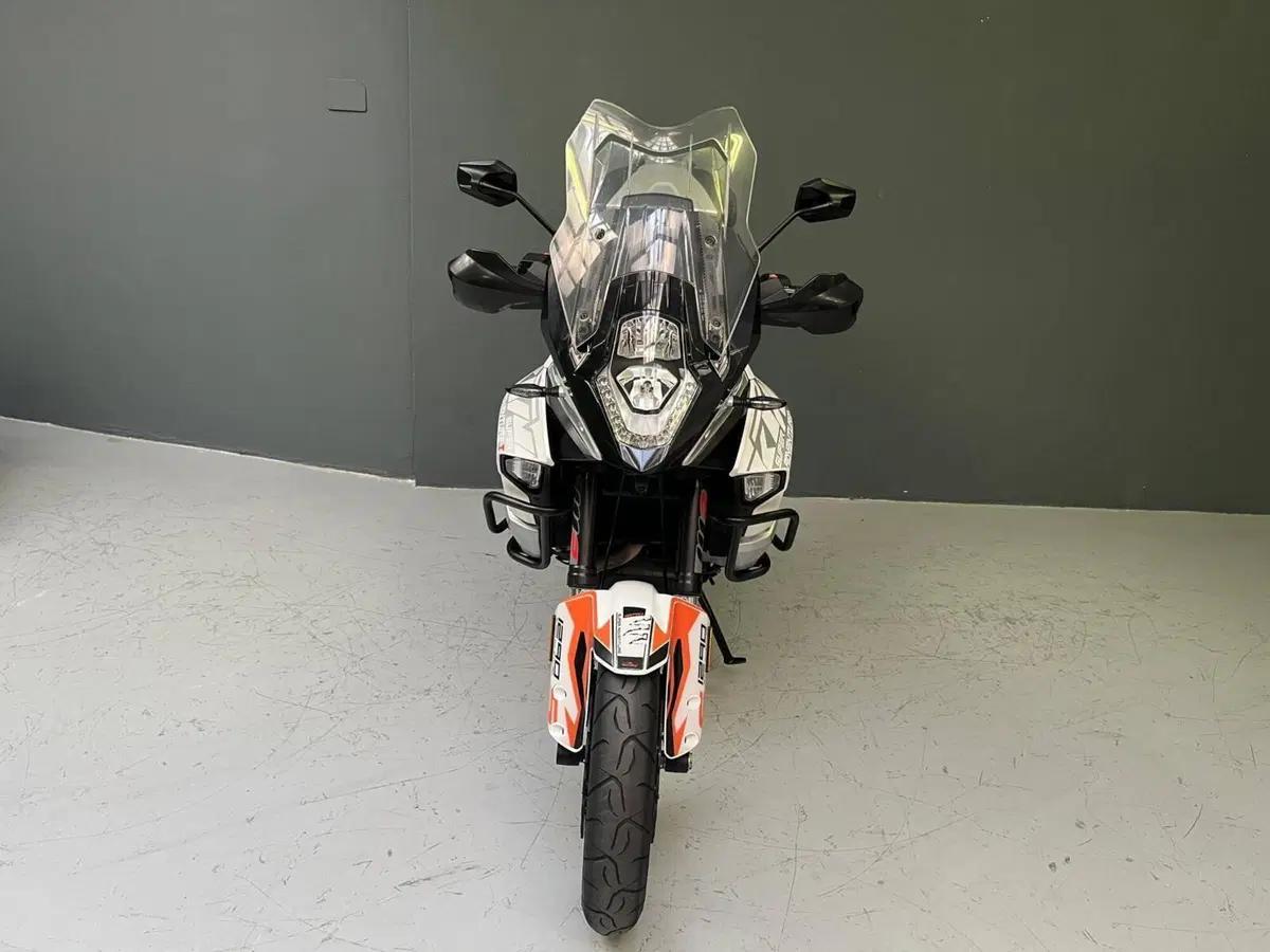 KTM 1290 Super Adventure T (2017) (3)