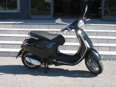 Vespa Primavera 125 (2026) usata