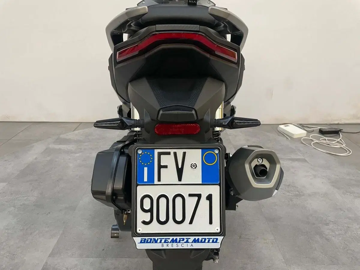 Voge Sfida SR1 ADV (2023 - 26) (6)