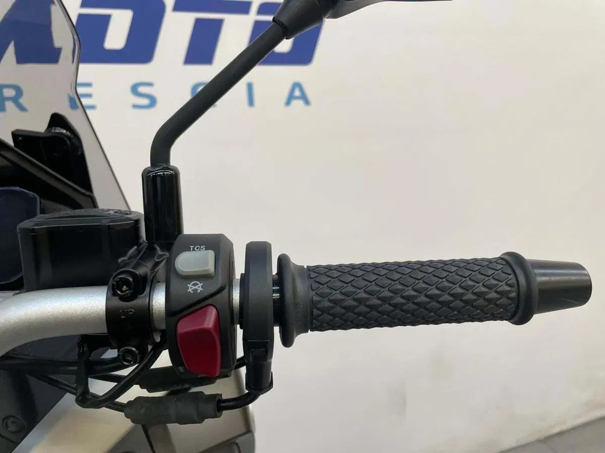 Voge Sfida SR1 ADV (2023 - 26) (8)