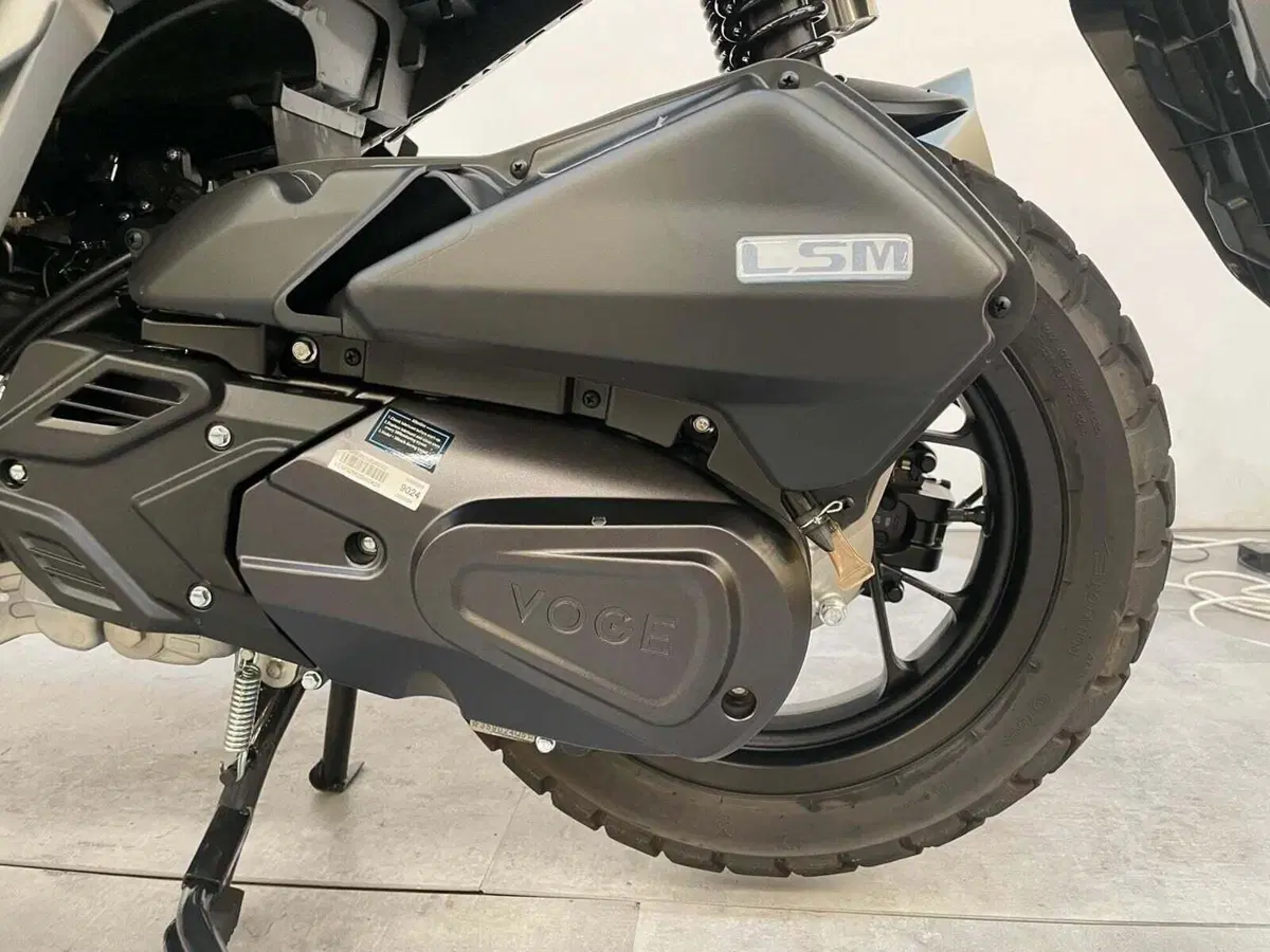 Voge Sfida SR1 ADV (2023 - 26) (14)