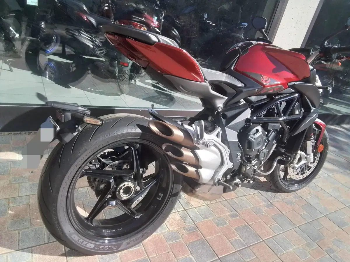 MV Agusta Brutale 800 (2020) (6)