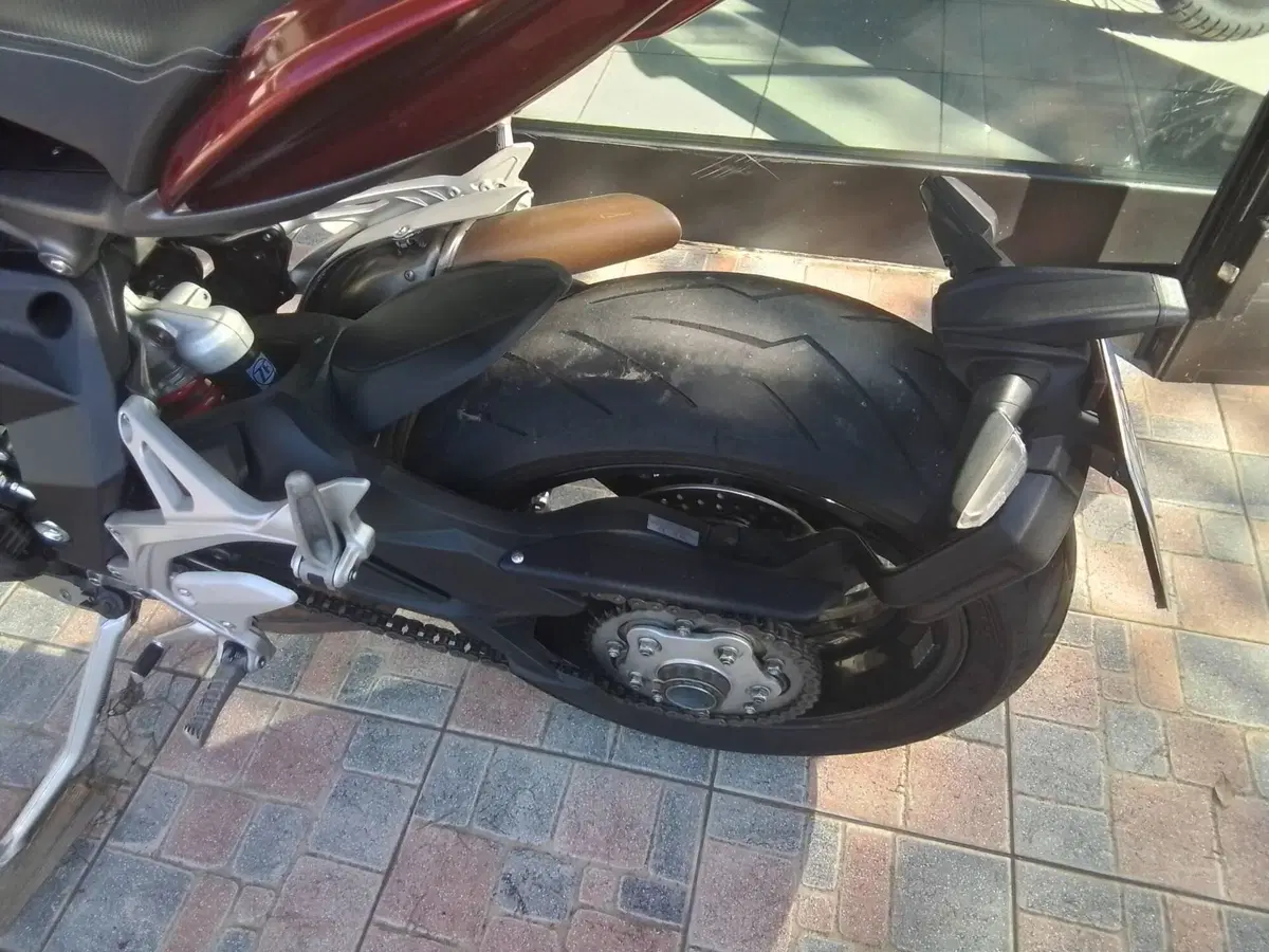 MV Agusta Brutale 800 (2020) (12)