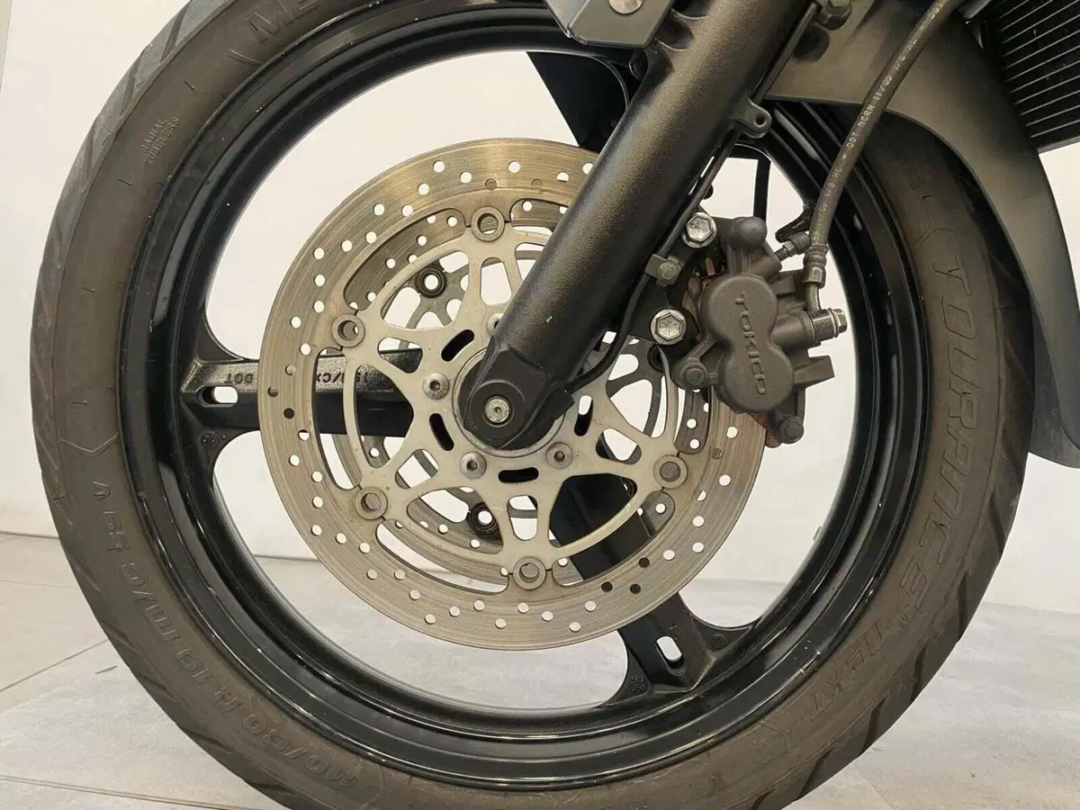 Suzuki V-Strom 650DL (2006 - 07) (13)