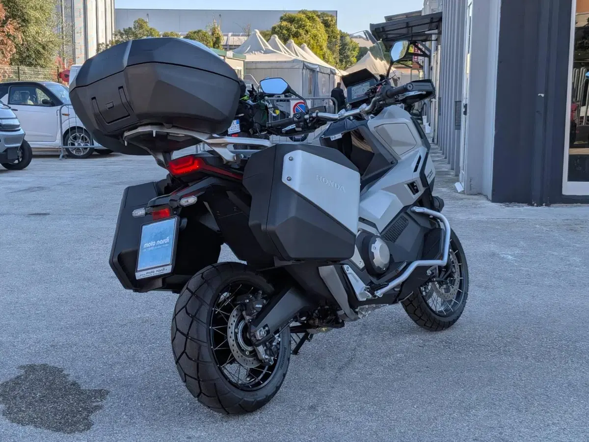 Honda X-ADV 750 Travel (2025 - 26) (2)