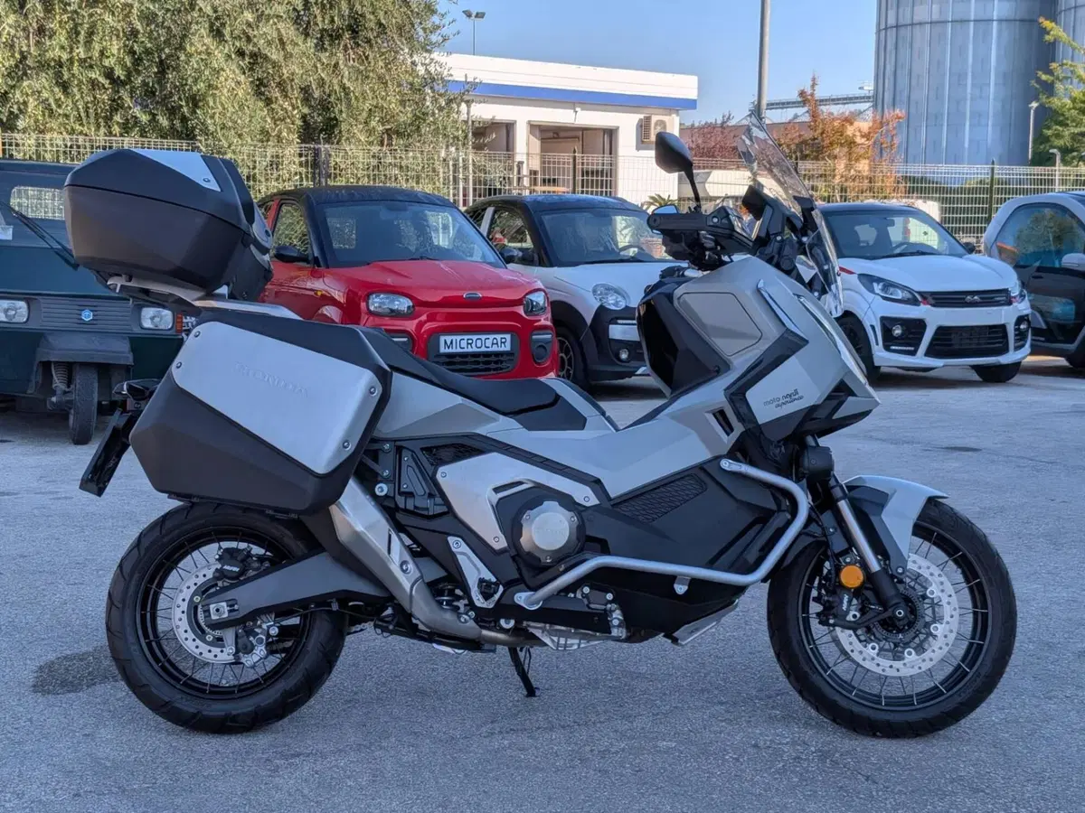 Honda X-ADV 750 Travel (2025 - 26) (6)