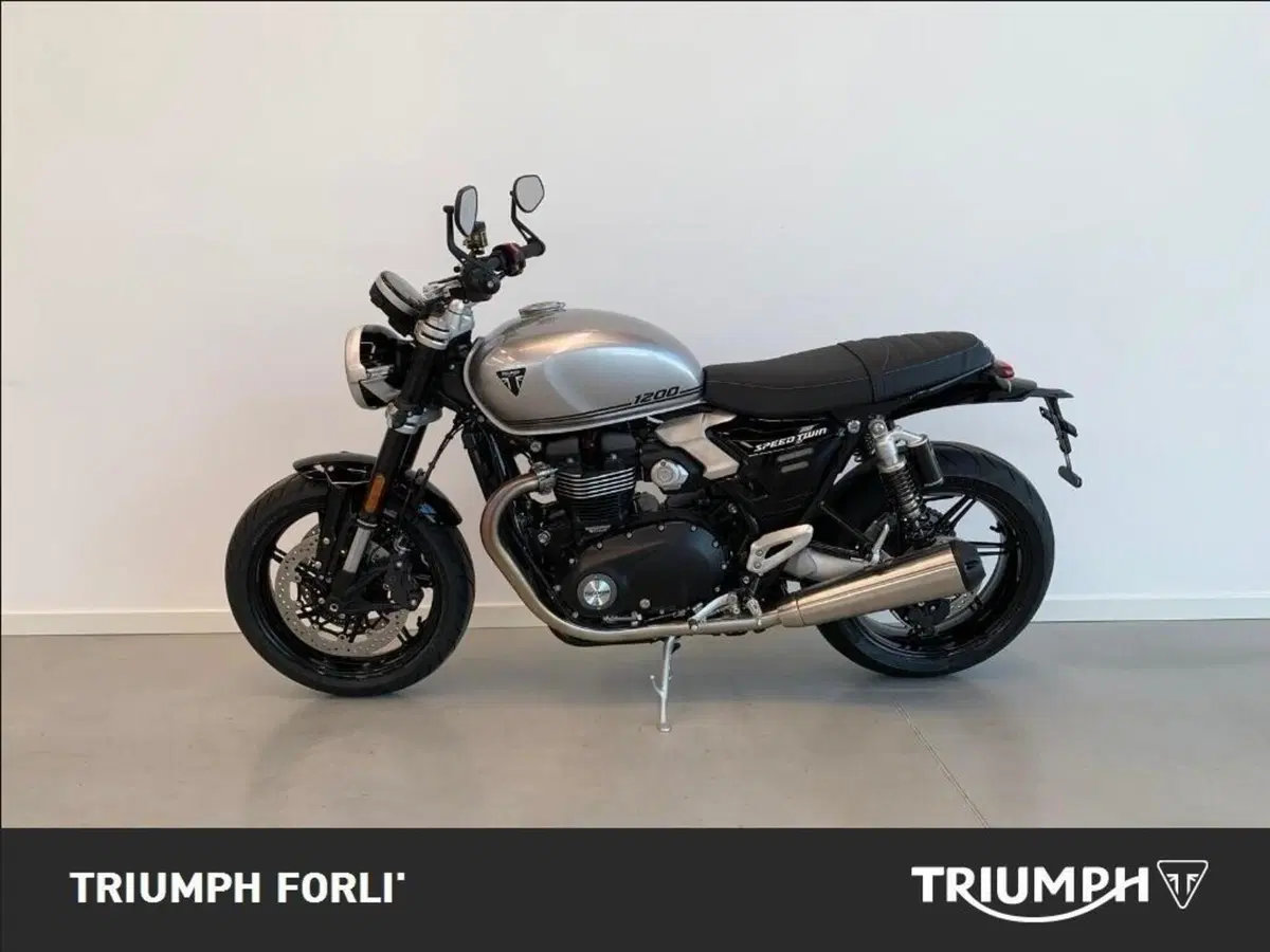 Triumph Speed Twin 1200 (2025 - 26) (4)
