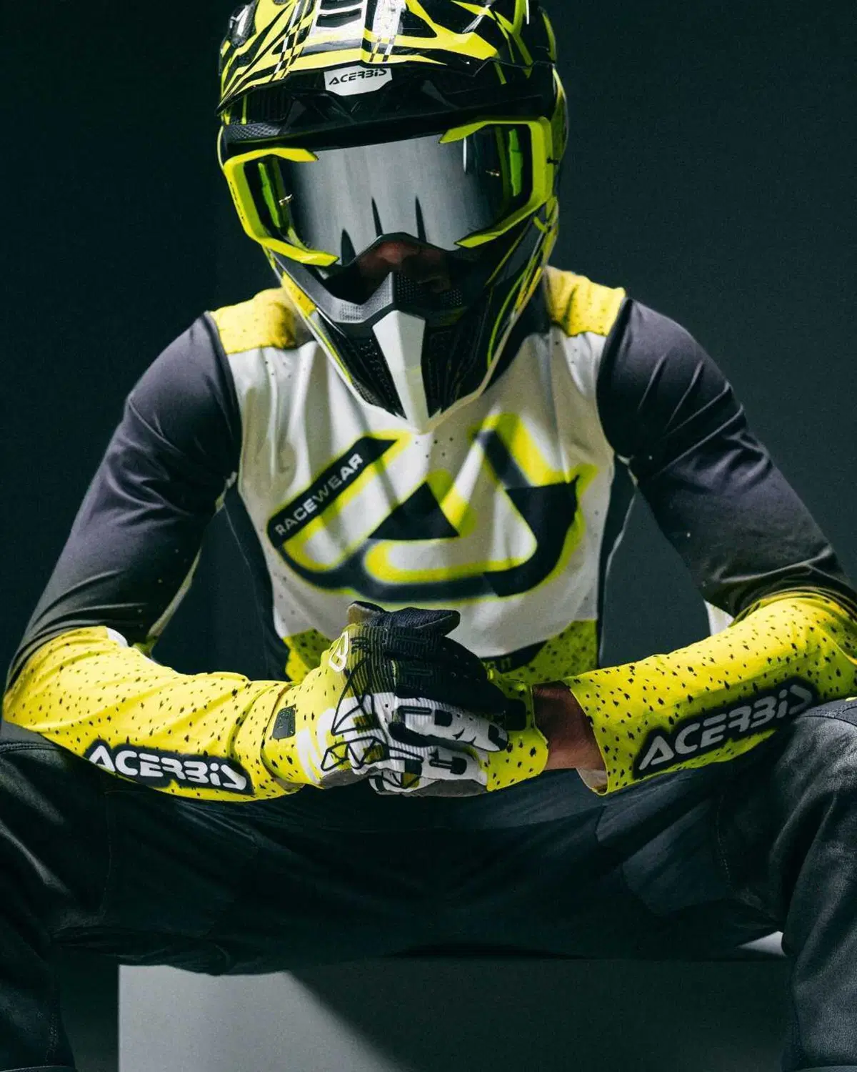 X-FLEX 2.0: il nuovo total look racing 2027 firmato Acerbis (4)