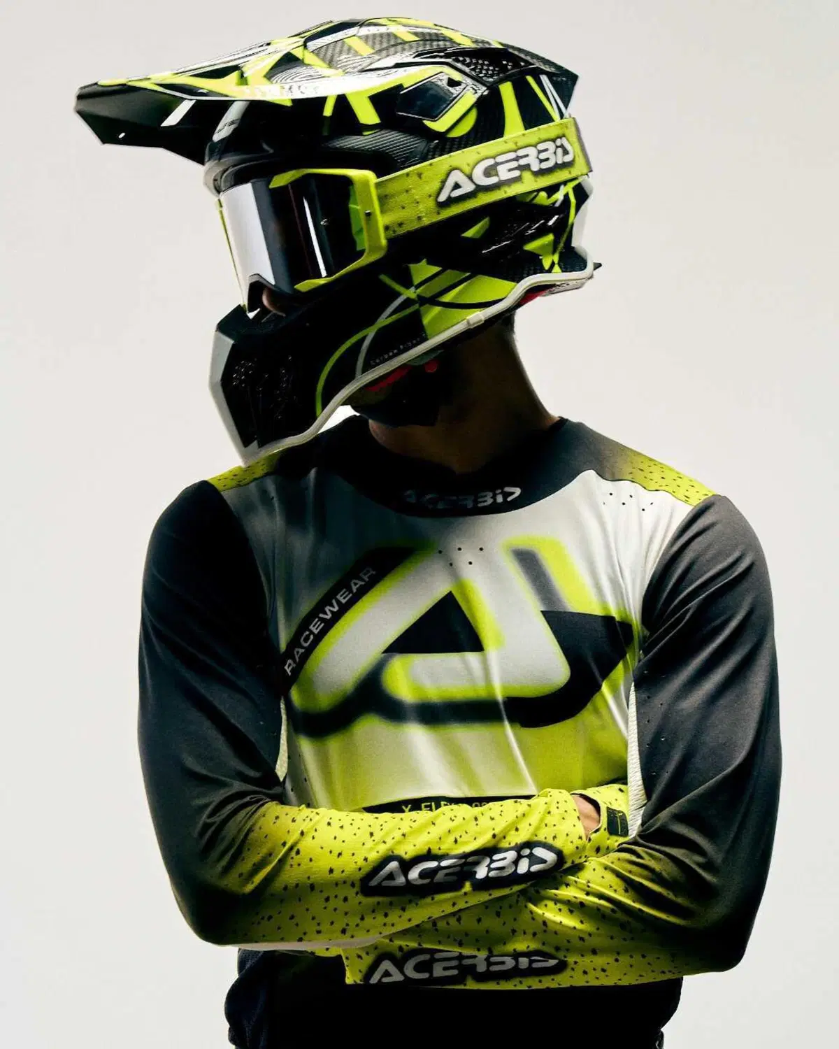 X-FLEX 2.0: il nuovo total look racing 2027 firmato Acerbis (7)