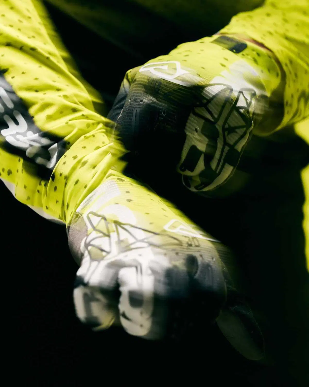 X-FLEX 2.0: il nuovo total look racing 2027 firmato Acerbis (11)