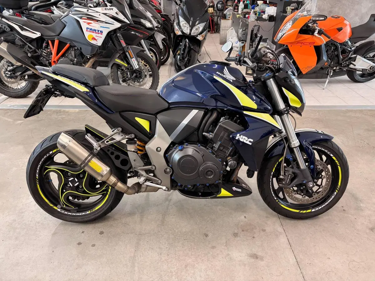 Honda CB 1000 R (2008 - 10) (5)