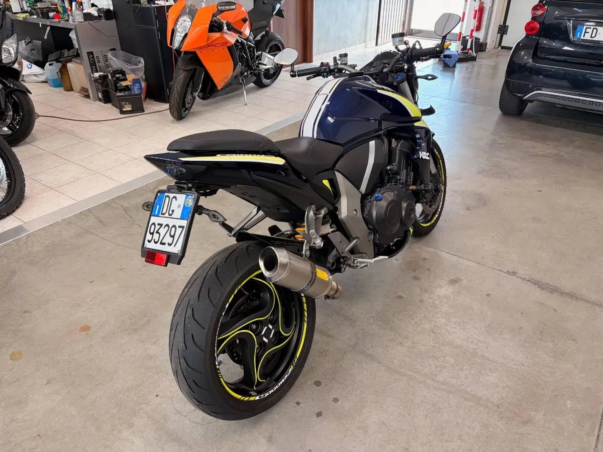 Honda CB 1000 R (2008 - 10) (6)