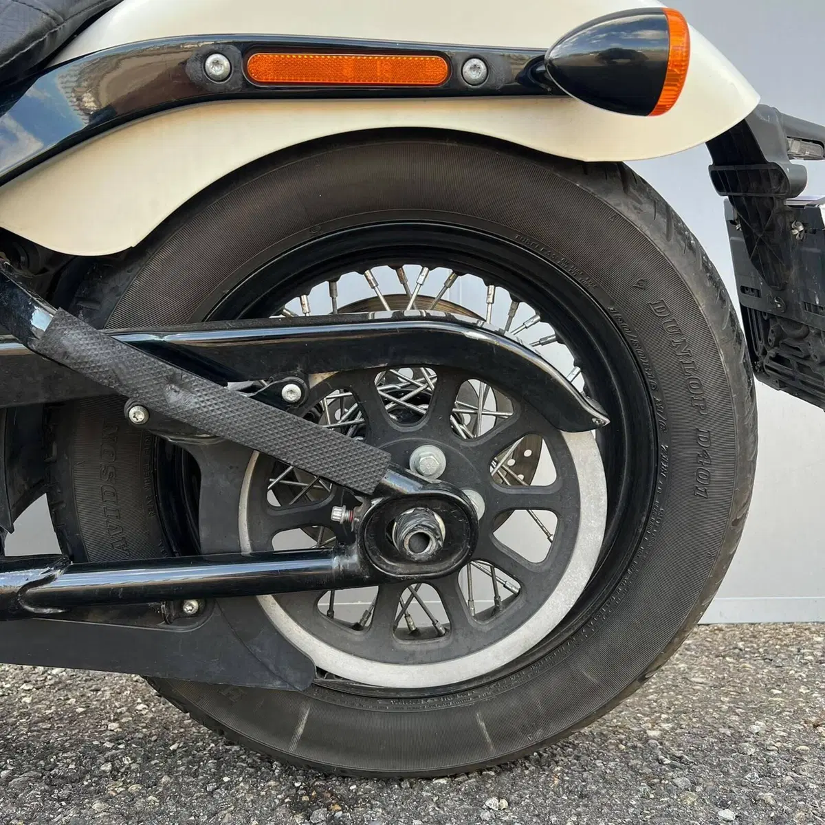Harley-Davidson 107 Slim (2018 - 20) - FLSL (22)