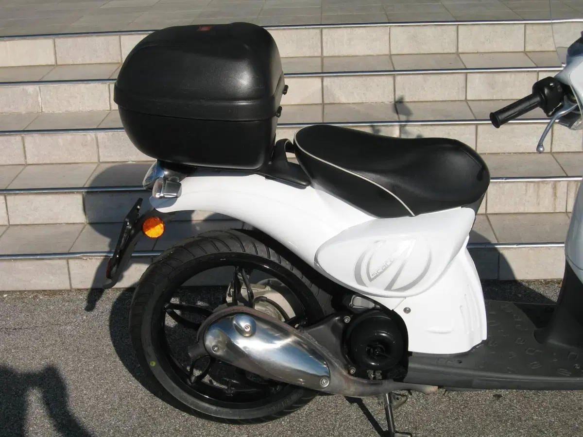 Aprilia Scarabeo 50 2t (2008 - 17) (3)