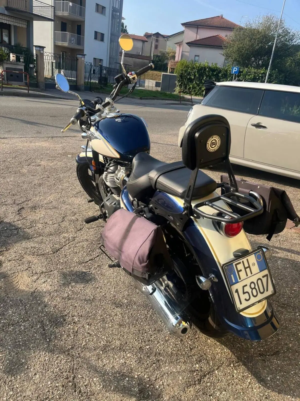 Royal Enfield Super Meteor 650 (2023 - 26) (7)